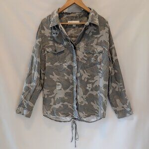 Vintage Havana Distressed Faded Camo Lace-Up Back Button Down Shirt